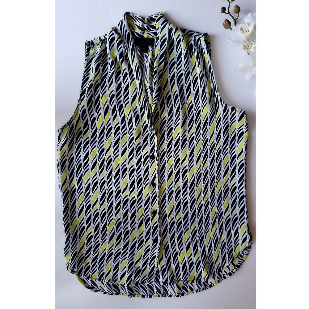 Sleevless Top - image 1